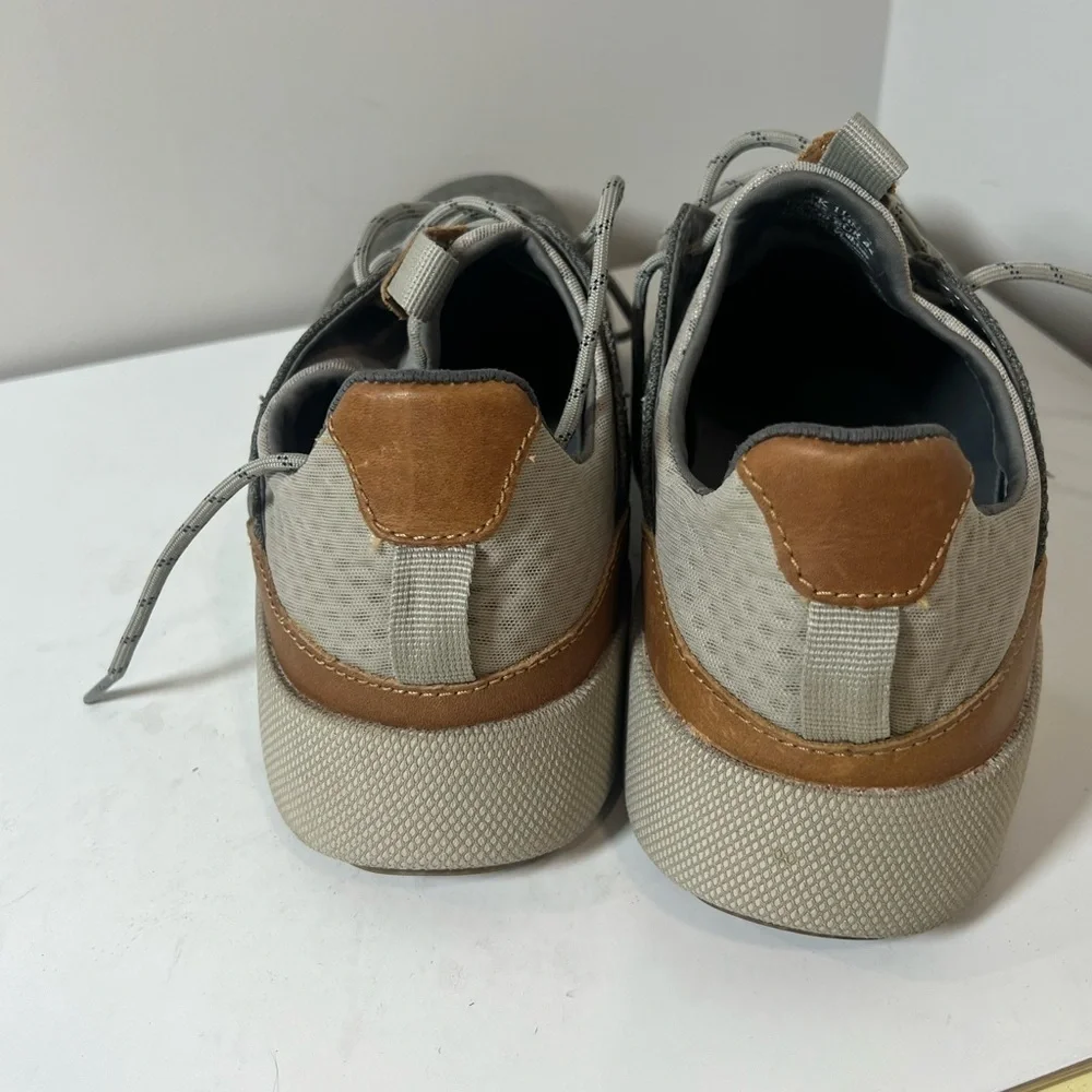 OluKai Size 9 Nanea Li Banyan Sneakers On the Edge Like New Condition